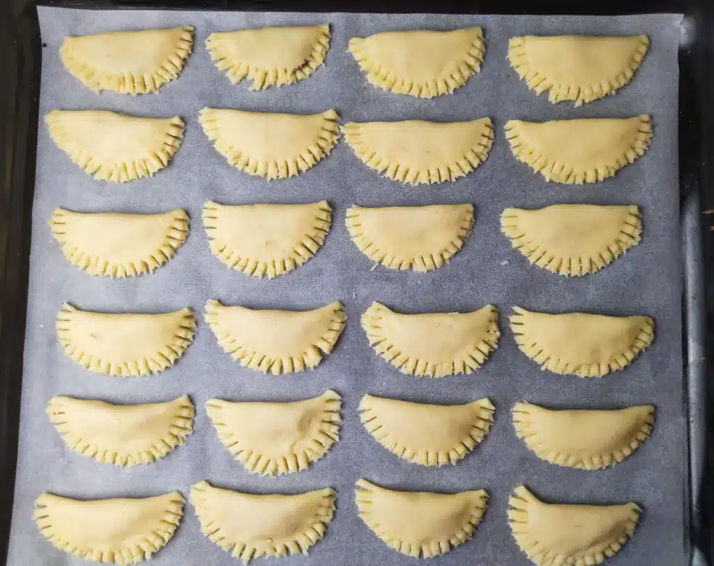 empanada cookies before baking